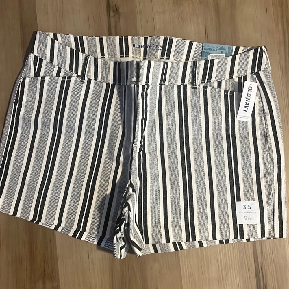 Old Navy Mid Rise Shorts